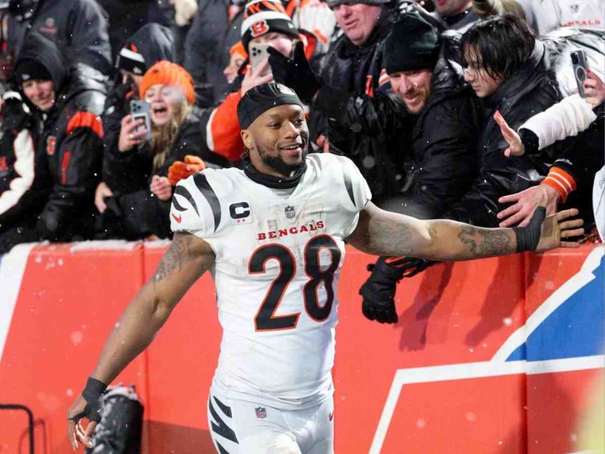 “Bengals are so cheap!” – Joe Mixon’s restructured $6 million contract leave fans PUZZLED amid rumors of Cincinnati giving Joe Burrow a record-breaking contract