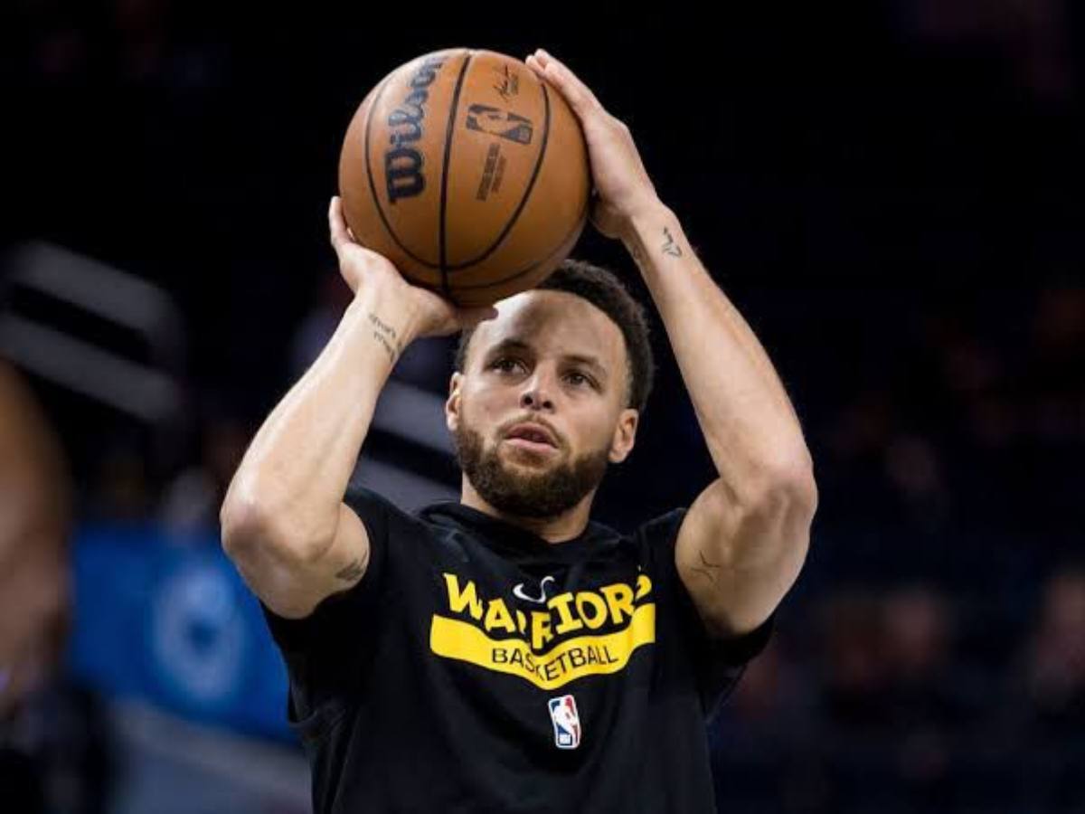 WATCH: “Assaulting his fans!” – Stephen Curry’s full court tunnel shot SMASHES a young fan’s head sparking hilarious reactions on social media