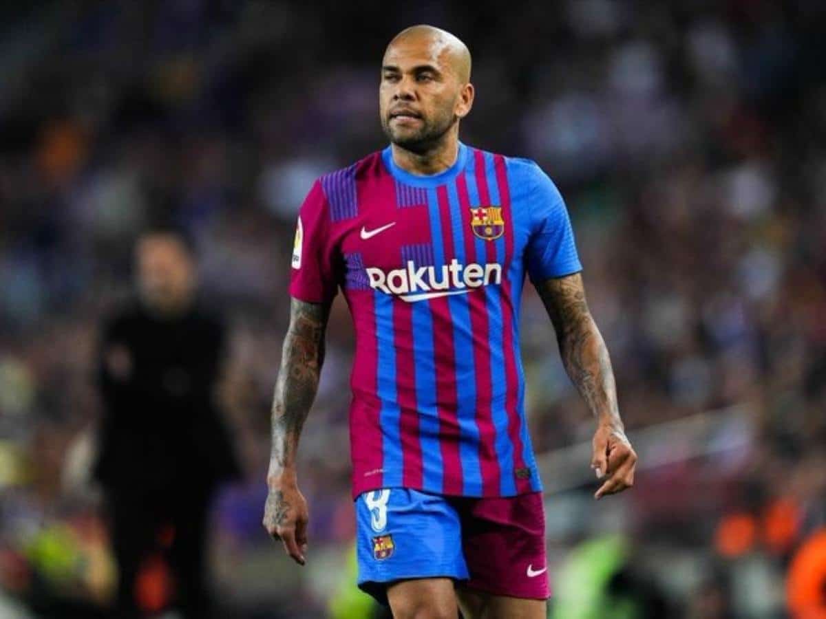 Wife makes second visit to prison to meet Dani Alves after returning from Dubai