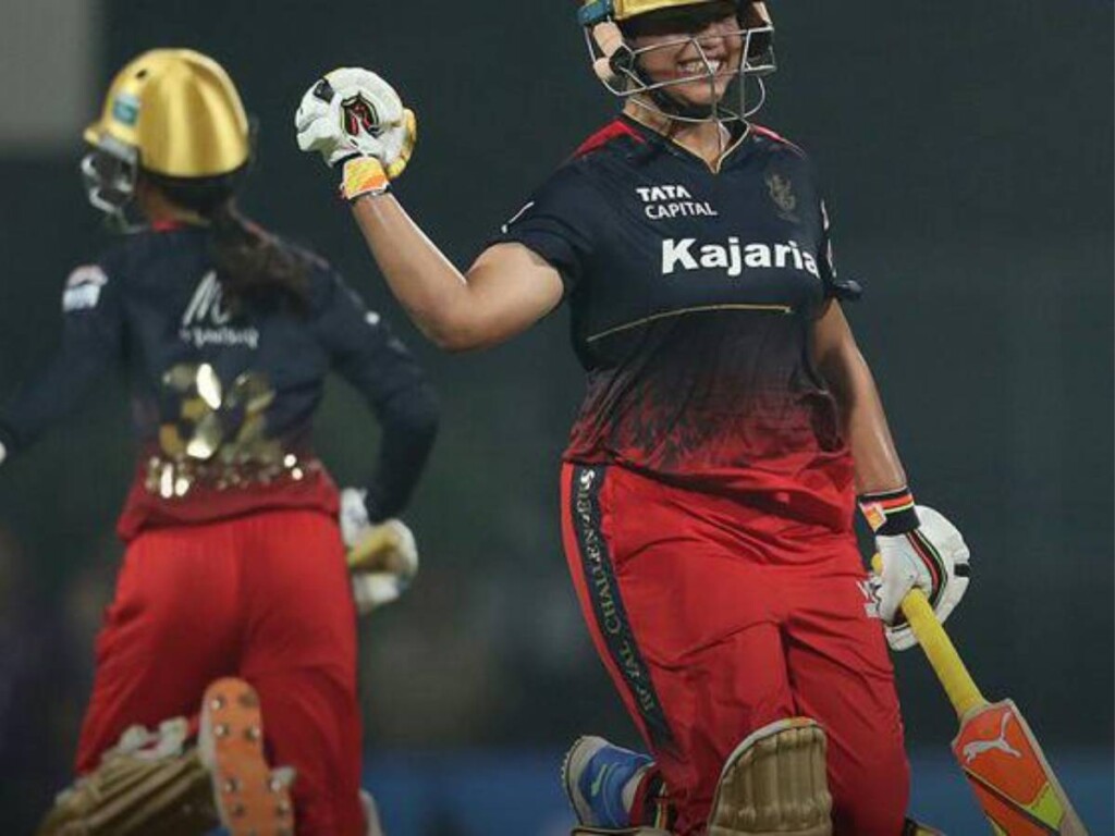 Twitter erupts as Kanika Ahuja and Richa Ghosh deny RCB their sixth consecutive defeat