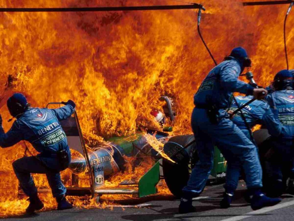 Why did F1 ban refuelling? 2 Benetton of Jos Verstappen in flames 1994