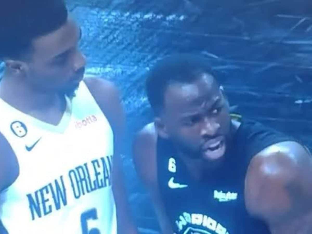 WATCH: Draymond Green yells at Warriors head coach Steve Kerr for subbing him out while TRASH-TALKING Pelicans player