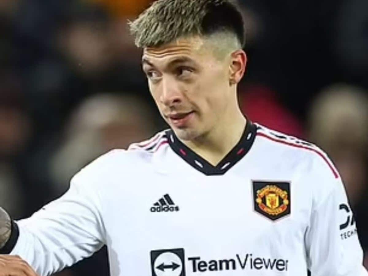 “It’s criminal, “Paul Scholes blasts Lisandro Martinez’s defending during Manchester United 7-0 humiliation against Liverpool