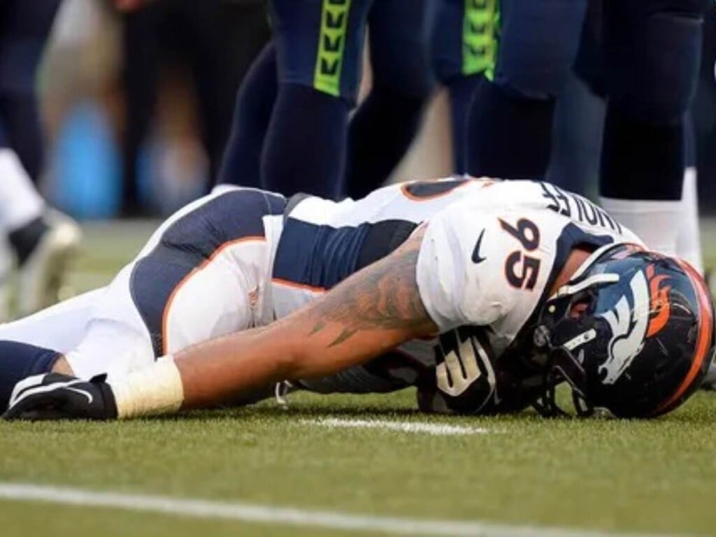 Derek Wolfe