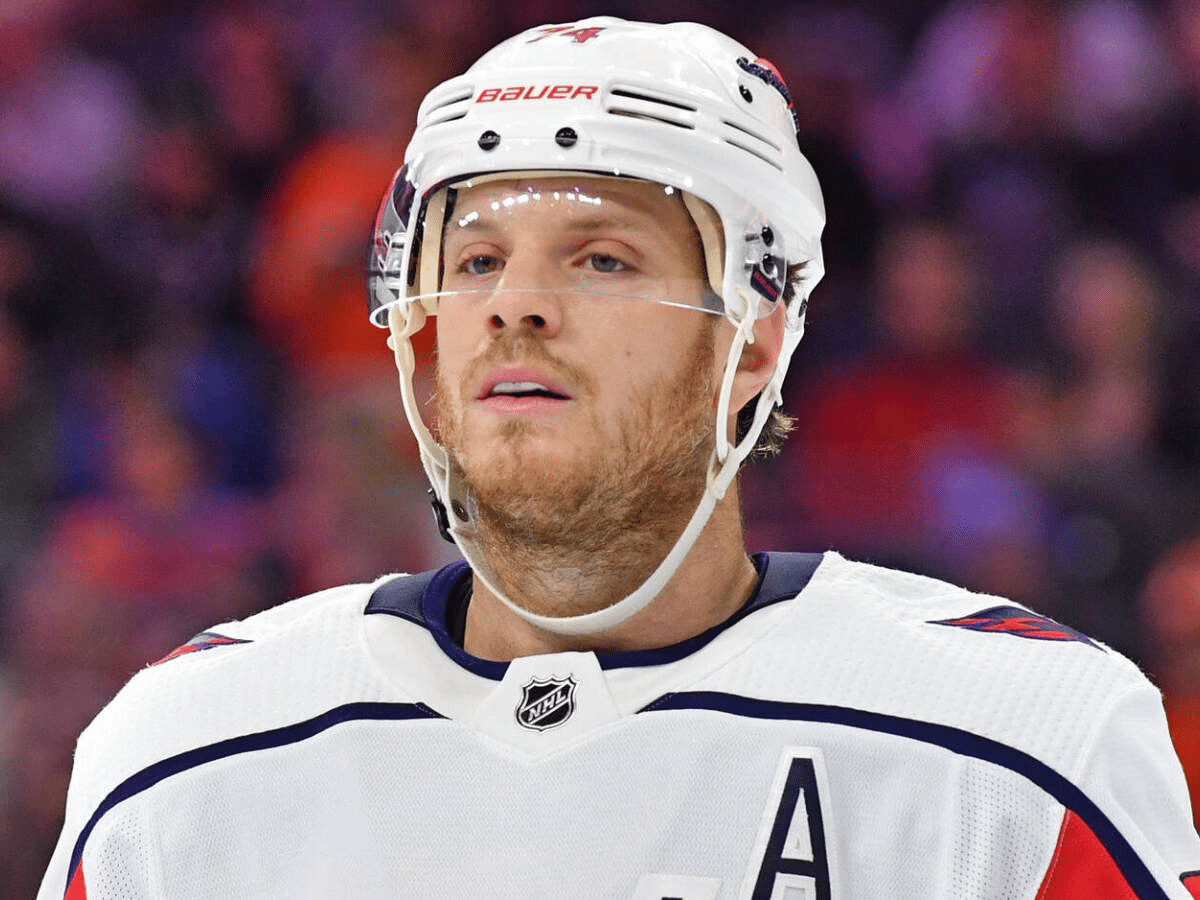 <strong></noscript>WATCH – John Carlson back on ice donning regular jersey after “scary” head injury following hit from Brenden Dillon</strong>