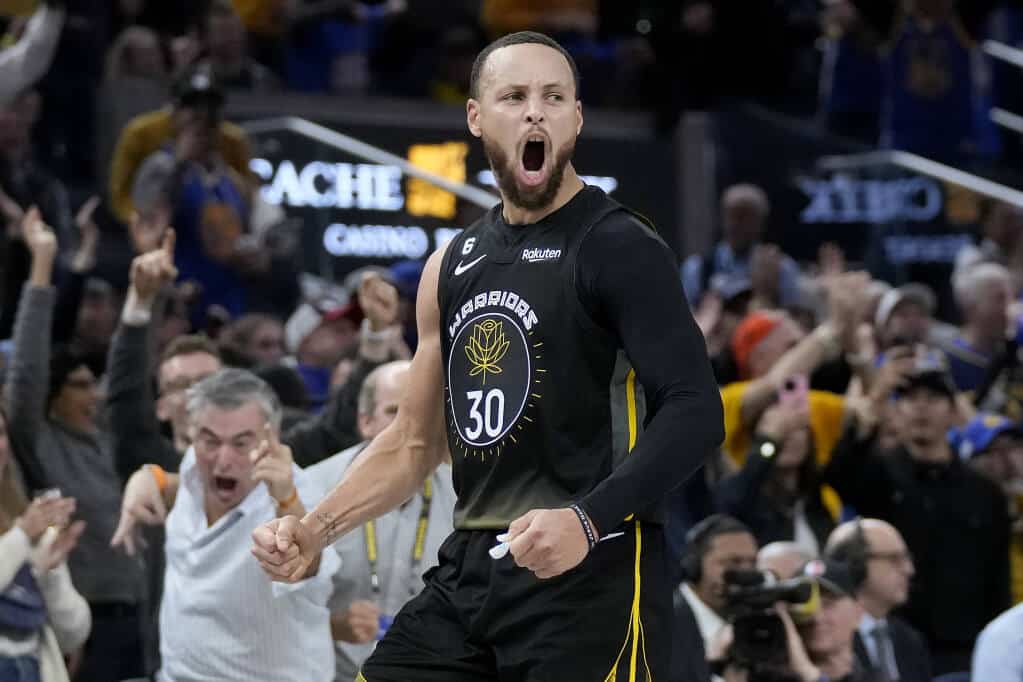 Stephen Curry's contracts and salary breakdown How much is the