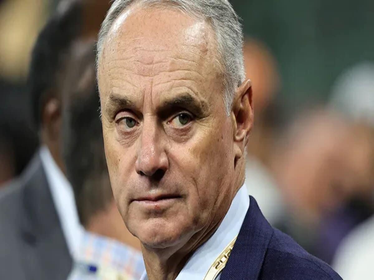 MLB Commissioner Rob Manfred commits to restoring baseball's popularity ...