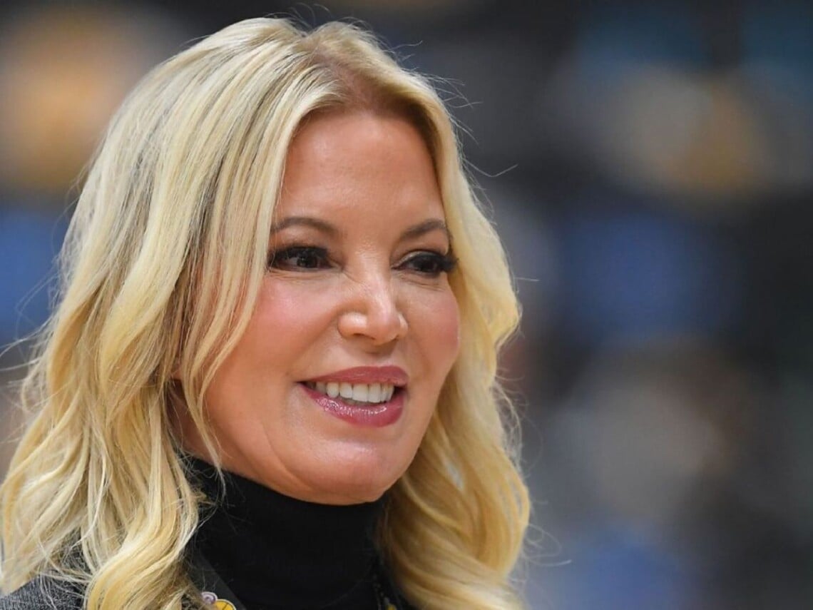 Stop Being Cheap Lakers Fans Dismiss Team Owner Jeanie Buss