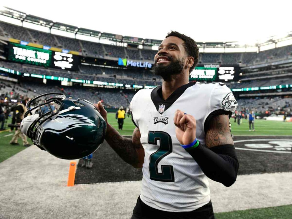 "I heard a lot of others news," Eagles CB Darius Slay mischievously hints about 'some rumors' he heard around Odell Beckham Jr. signing with the Ravens 1 Darius Slay (Image via Section 215)