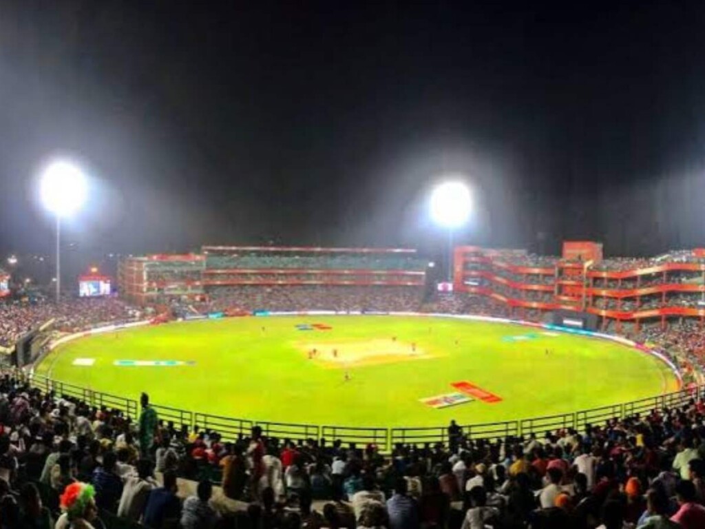 Pitch and weather report; rain and thunderstorm threat looms over Arun Jaitley Stadium