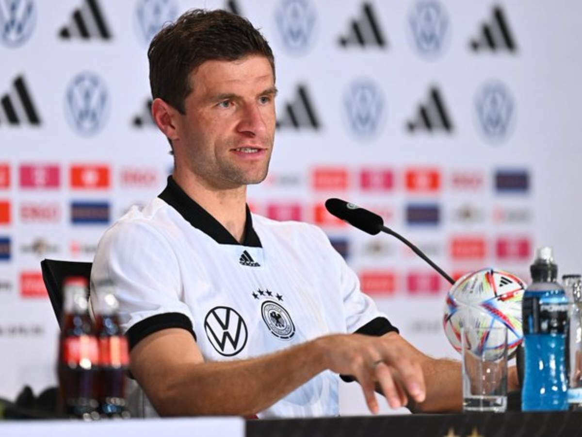 WATCH: Thomas Muller hilariously trolls Serge Gnabry over appearance, compares him to ‘Harry Potter and Steve Urkel’