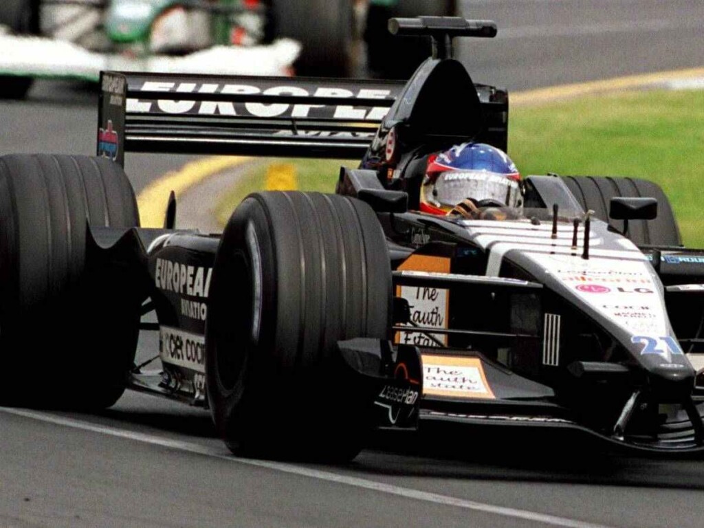 Fernando Alonso in a Minardi in 2001