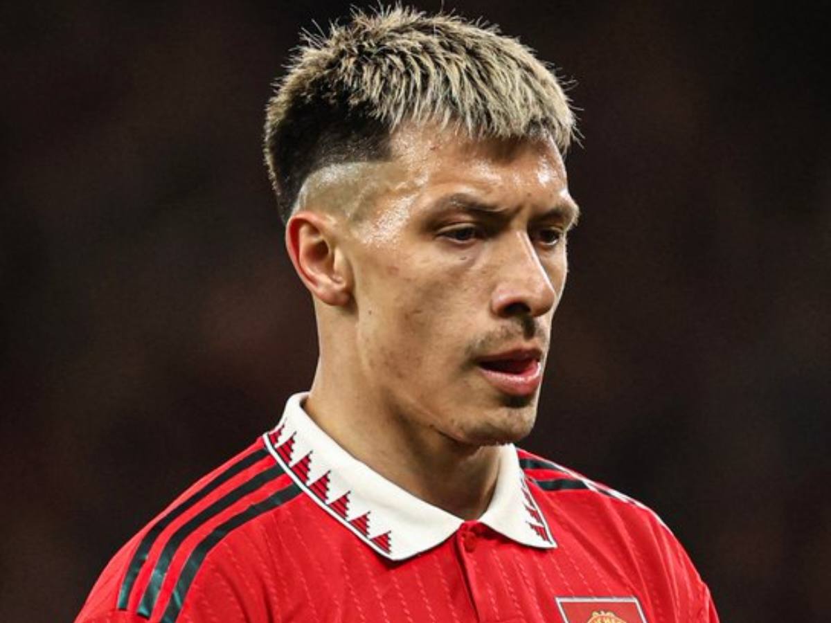 “Butcher has been butchered; Finished”- Social media gets stormed after Manchester United’s Lisandro Martinez is ruled out for rest of season