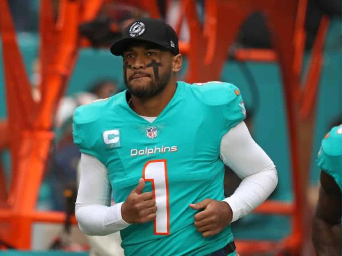 “Just retire for f**k’s sake!” – Social Media DEMANDS Tua Tagovailoa’s retirement after the Dolphins QB expresses his desire for the same amid concussion misses