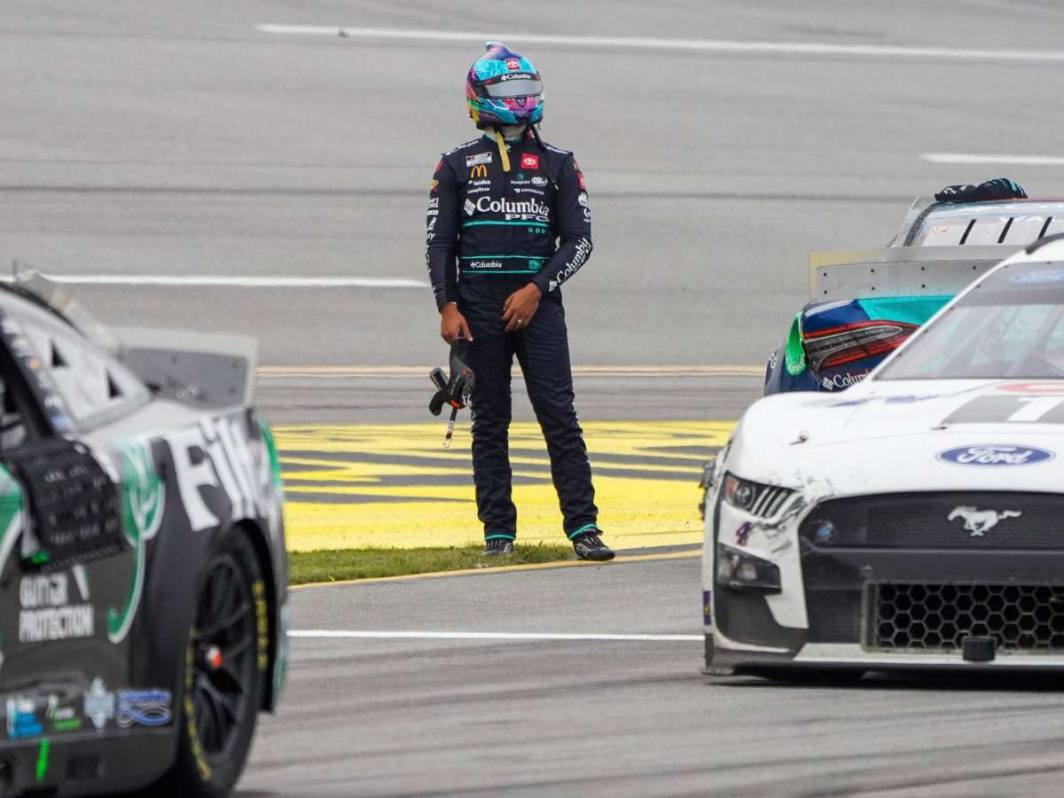 “You drove that car like you stole a government check,” Fans react to Bubba Wallace’s career-best superspeedway race claim