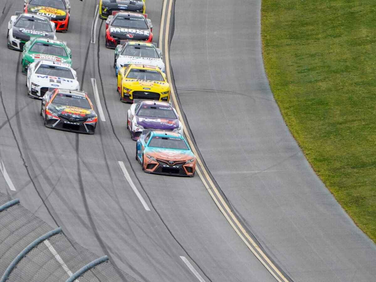 WATCH: “Cry more Bubba, as a Blaney fan, life is meaningless”- Ryan Blaney spins Bubba Wallace in the last lap of the GEICO 500, gifting Kyle Busch the win