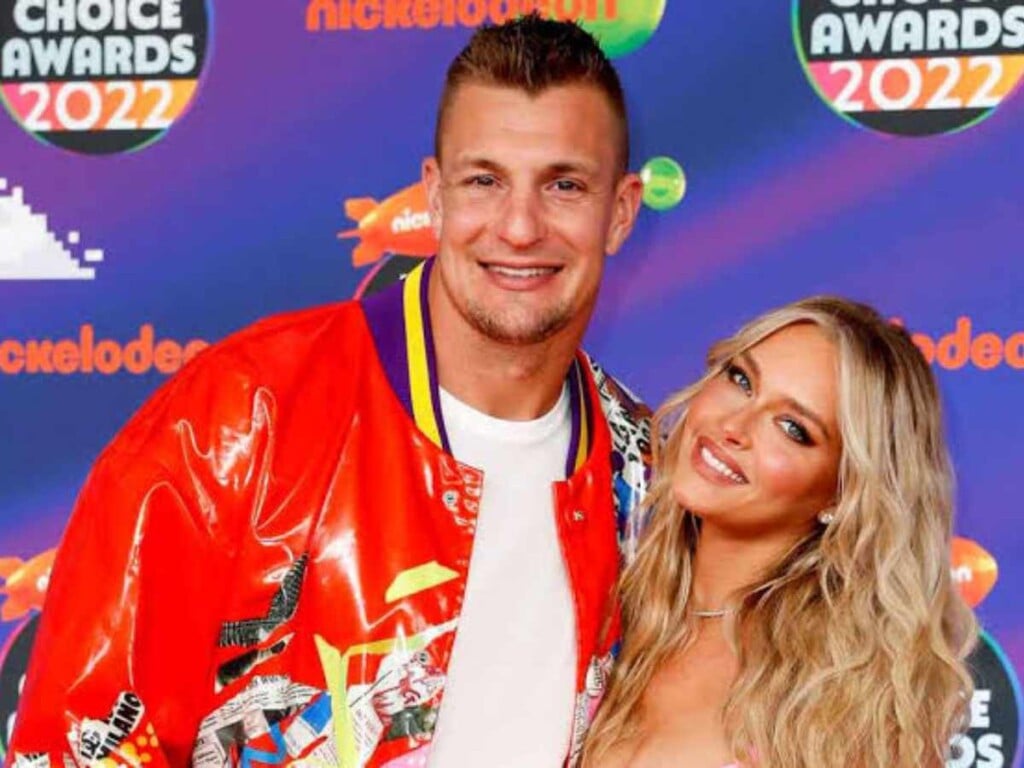 Rob Gronkowski and Camille Kostek (via Us Weekly)