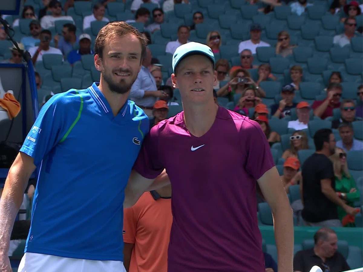 “Let’s see how you do there,” Jannik Sinner takes a dig at Daniil Medvedev’s clay court record after the Miami Masters loss