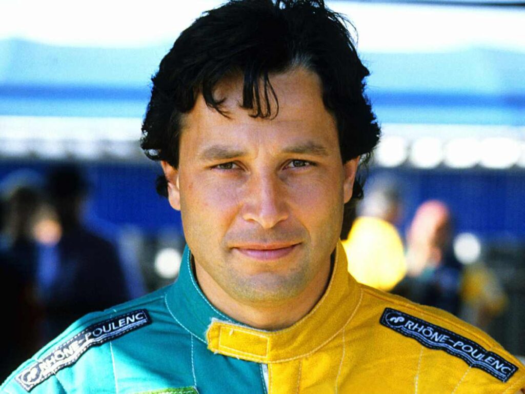 Which F1 driver has the longest career without scoring a single podium? 2 Phillipe Alliott