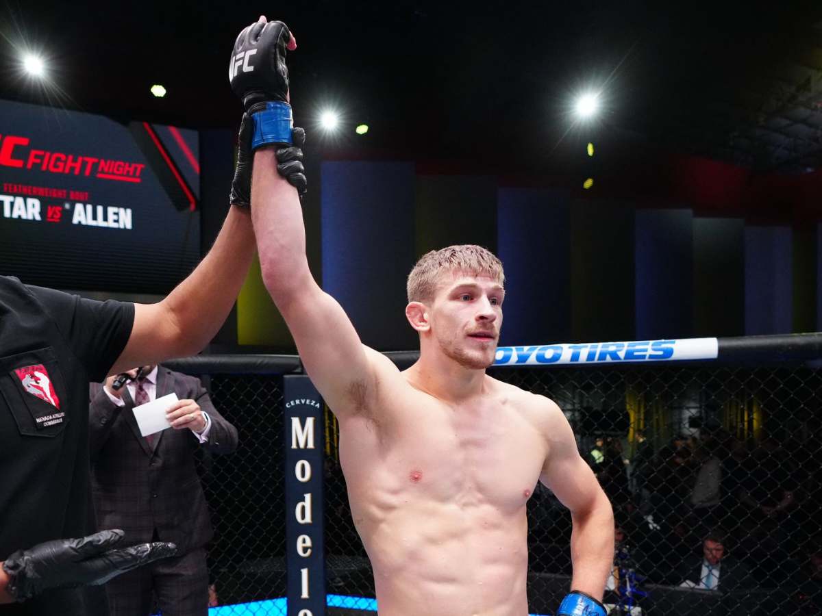 Arnold Allen Net Worth 2024: How rich is the British featherweight star?