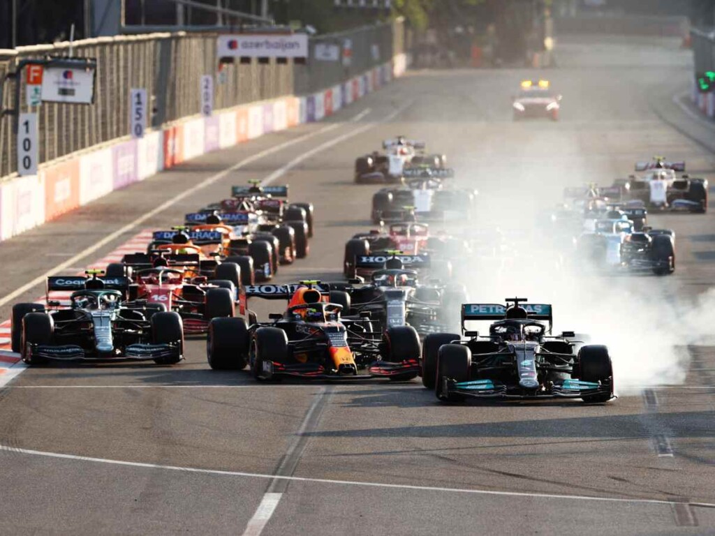 Lewis Hamilton locks up into turn 1 at the restart of 2021 Baku 