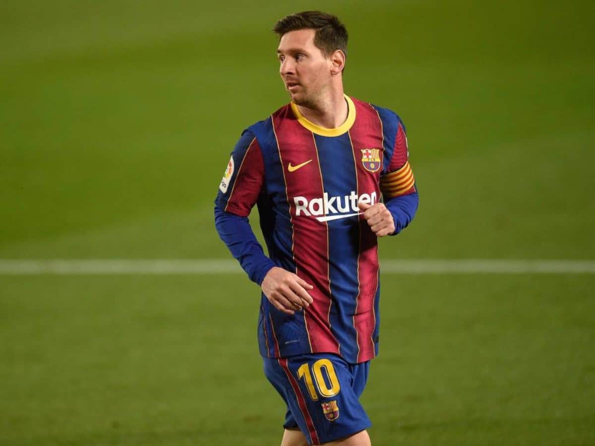 Lionel Messi agrees to a reduced salary amidst Barcelona return rumours: Reports