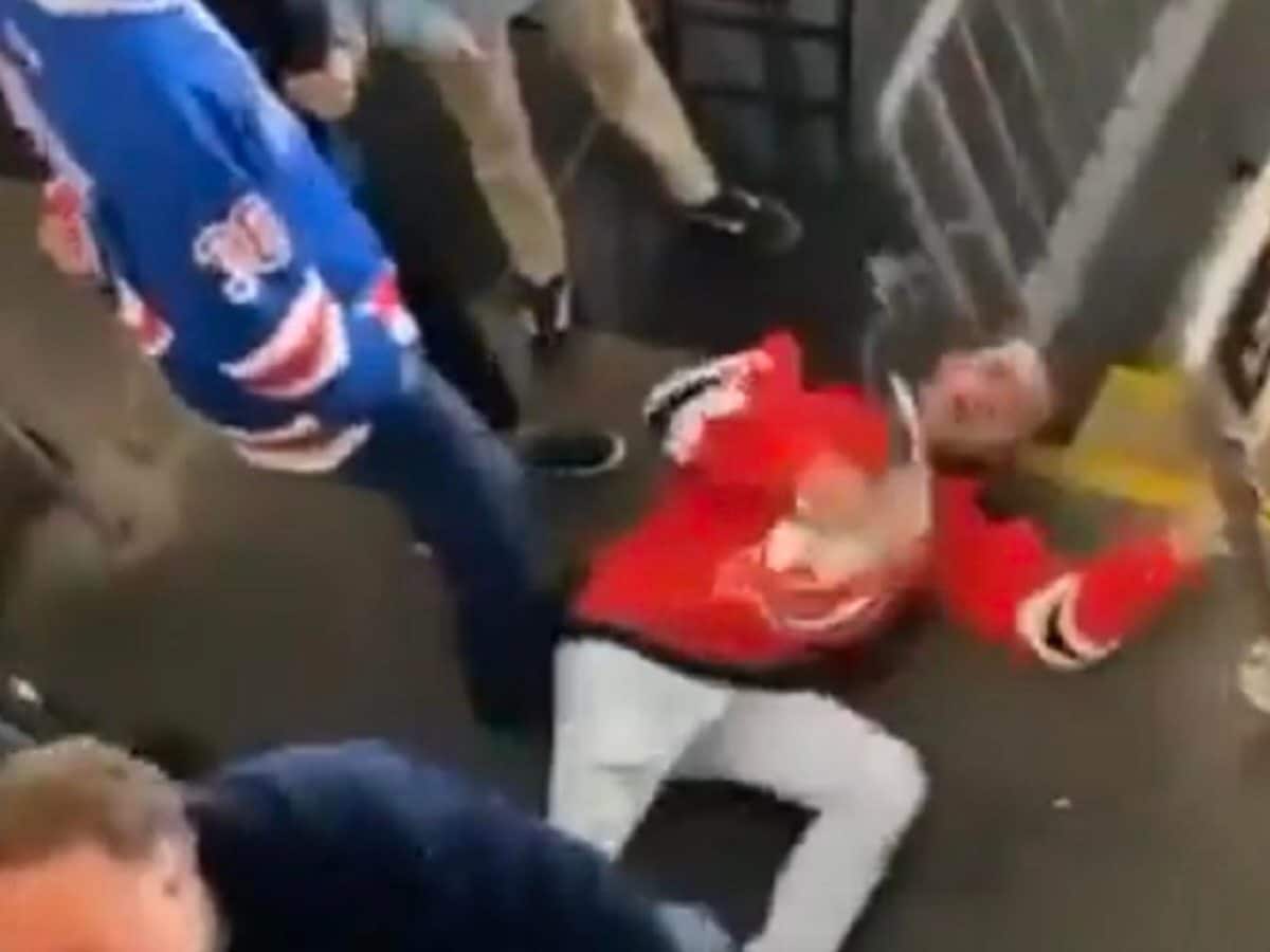 WATCH: Devils fan gets strangled by Rangers fan after Broadway Blueshirts’ EMBARRASSING 0-4 loss in Game 5