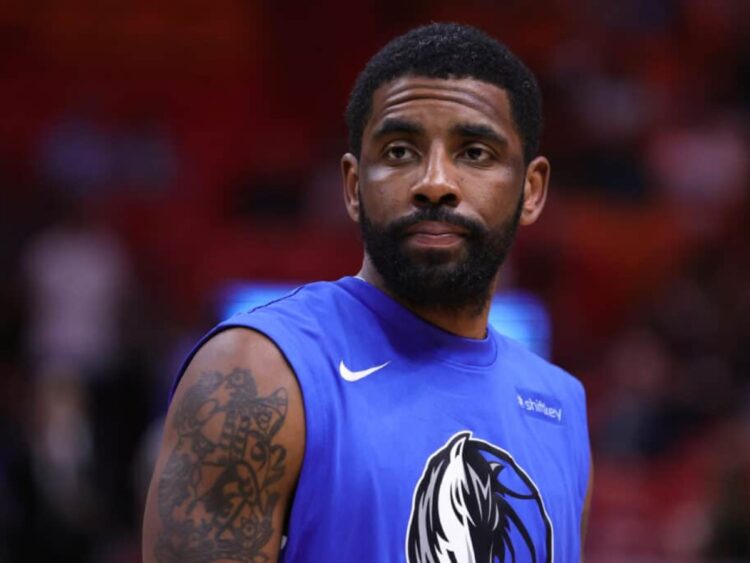 Kyrie Irving at Mavericks practice 1024x683 1