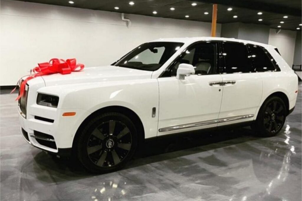 Kawhi Leonard car 