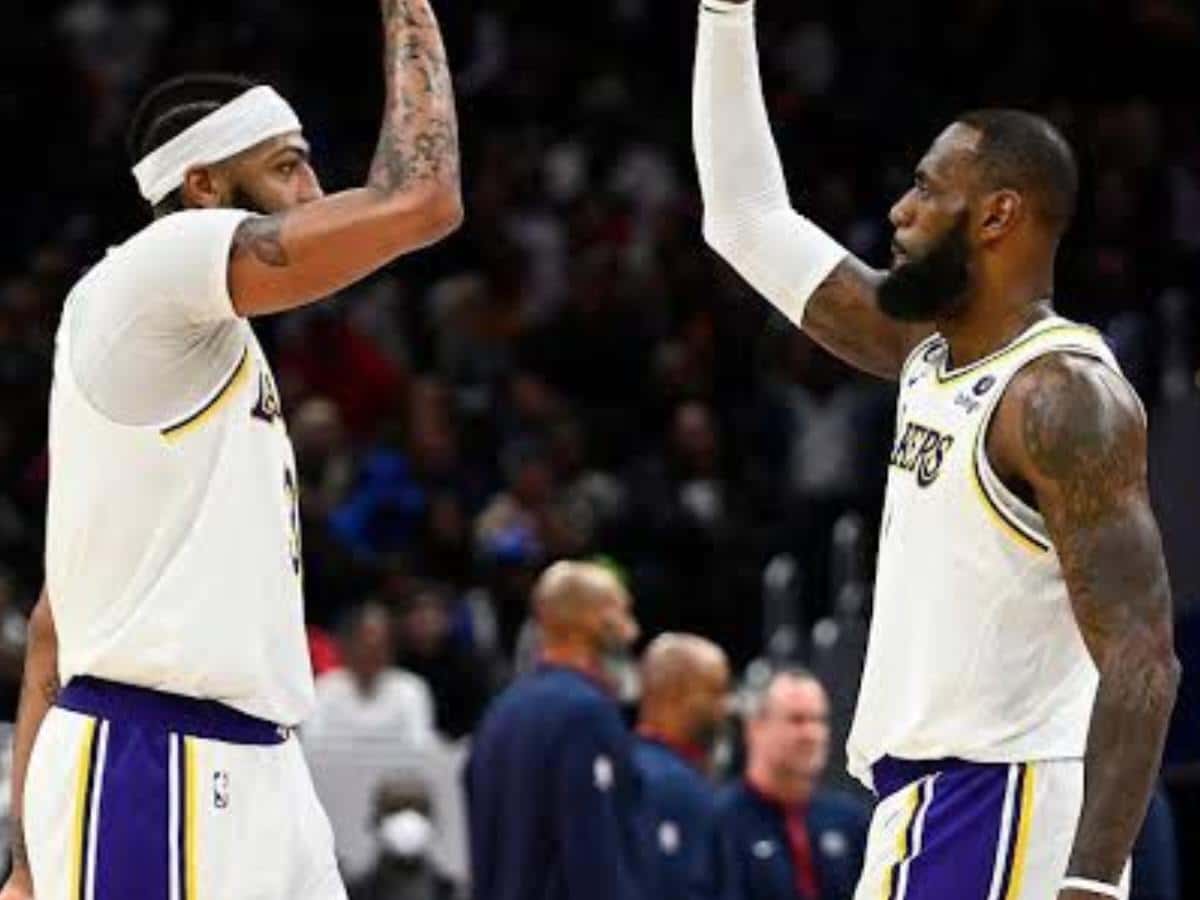 “He brought us home,” LeBron James discusses Anthony Davis’ resilience after tweaking his ankle mid-game