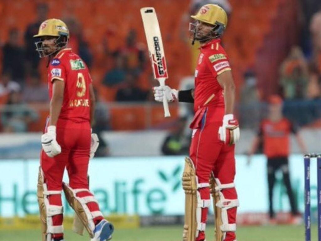 Twitterati salutes lone warrior and unlucky Shikhar Dhawan as he rescues Punjab Kings with clutch innings