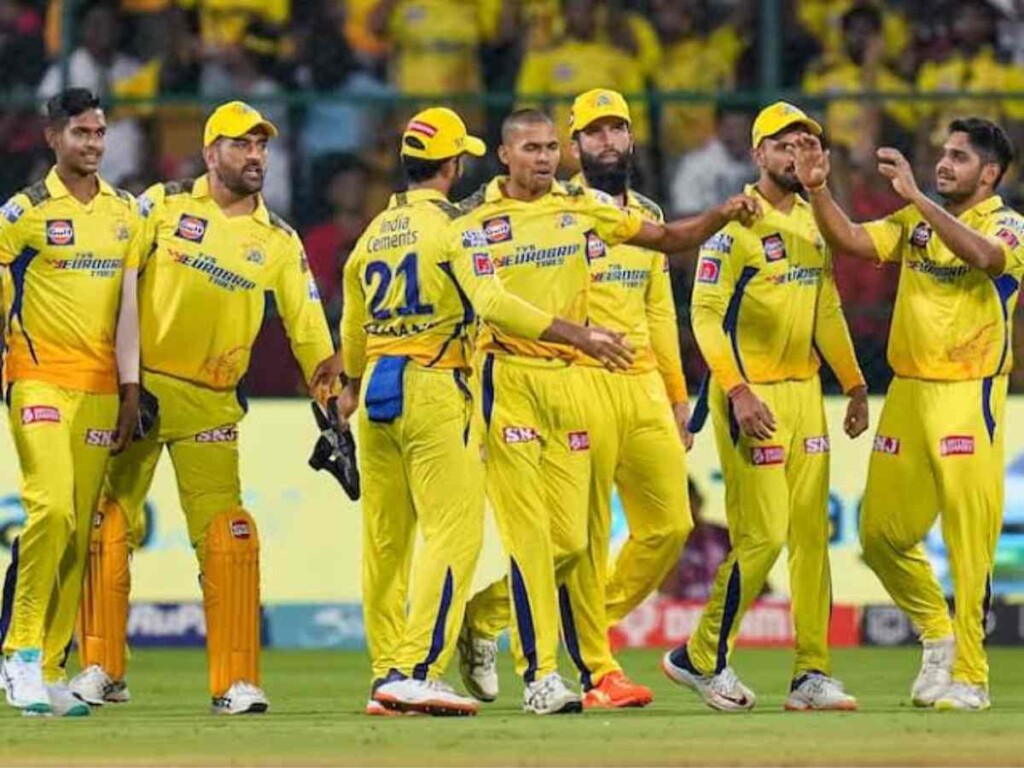 Virender Sehwag expresses concerns on how CSK bowlers could get MS Dhoni BANNED