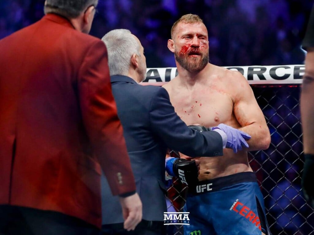 Conor McGregor Breaks Nose of Donald Cerrone