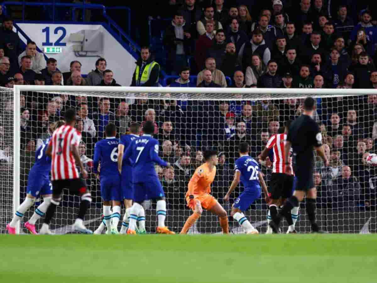 WATCH: “Azpiliguire”- Cesar Azpilicueta gets murdered on social media after he concedes own goal leaving Chelsea behind Brentford