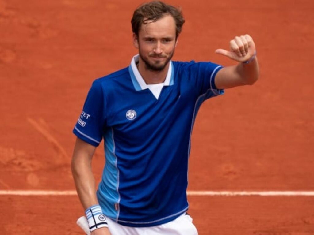 Daniil Medvedev BOLDLY backs himself to win the Madrid Open despite 'huge' skill-gap on clay 1 Q 1682600564