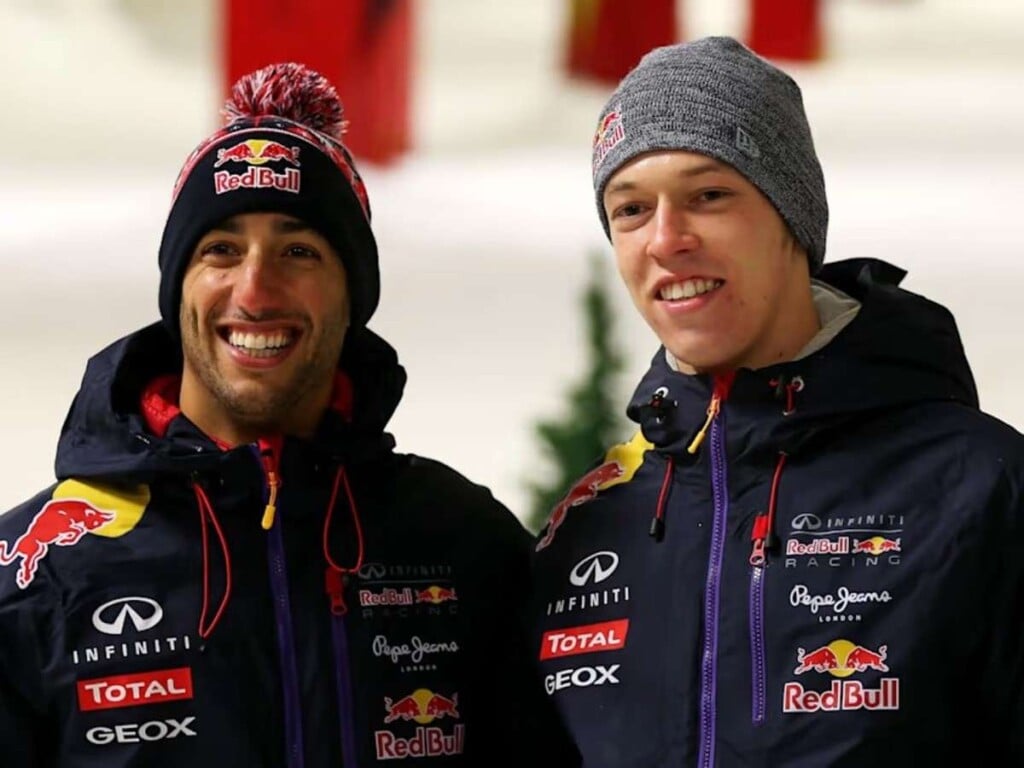 Daniel Ricciardo (L) and Daniil Kyvat (R)