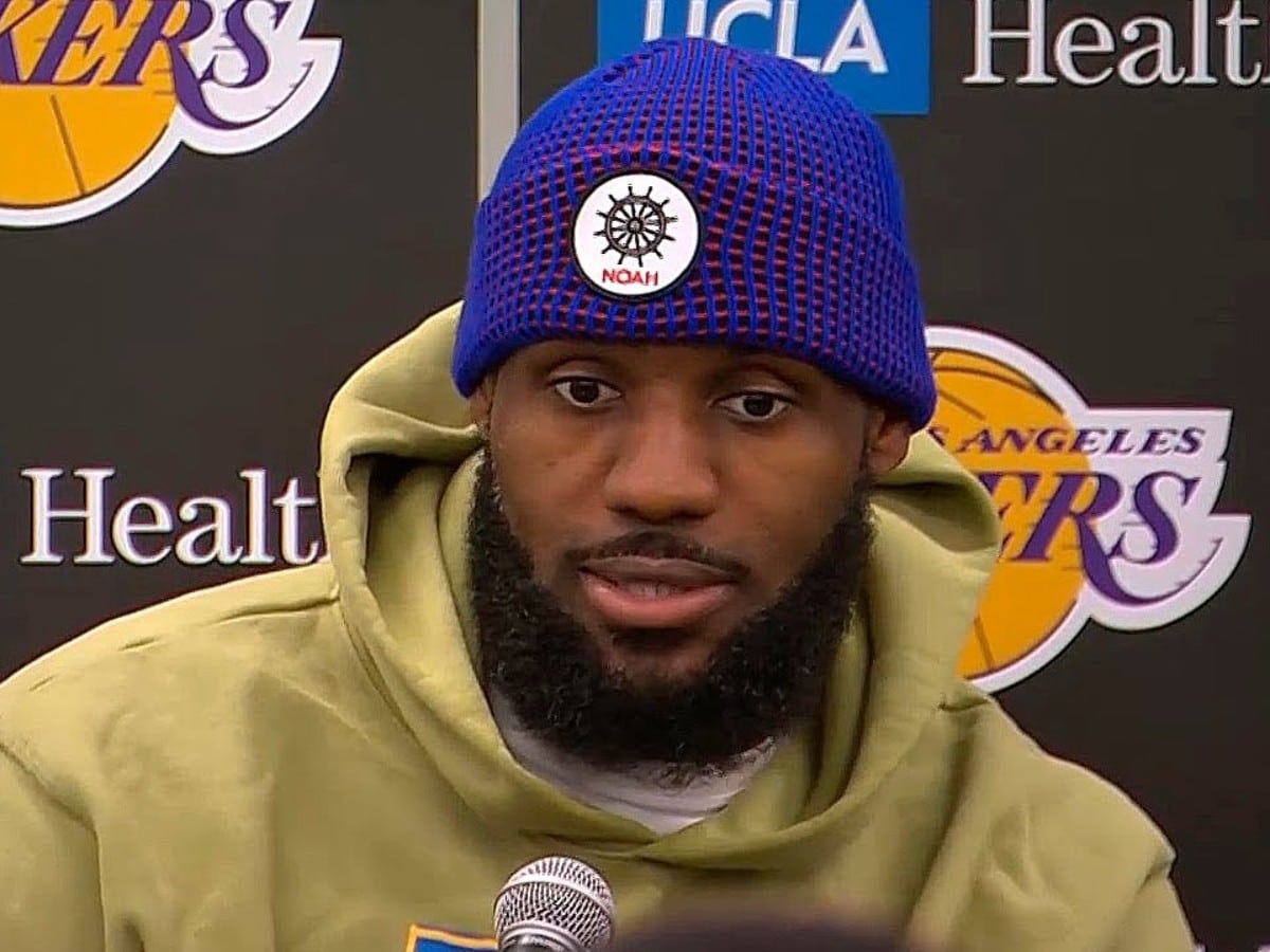 LeBron James FIRES WARNING to young Lakers teammates