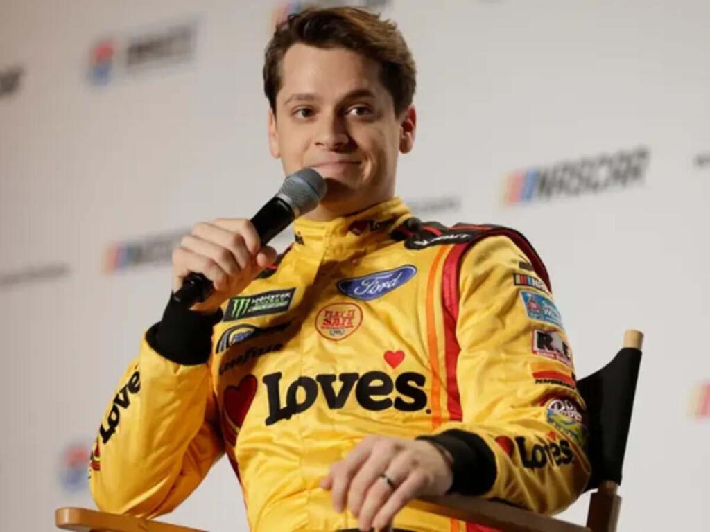 Landon Cassill 