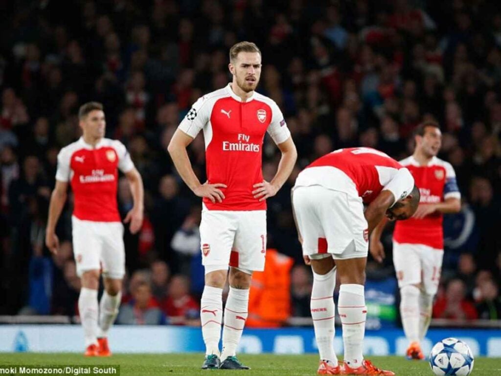 Fans troll Arsenal after they lost 1 0 against Nottingham Forest