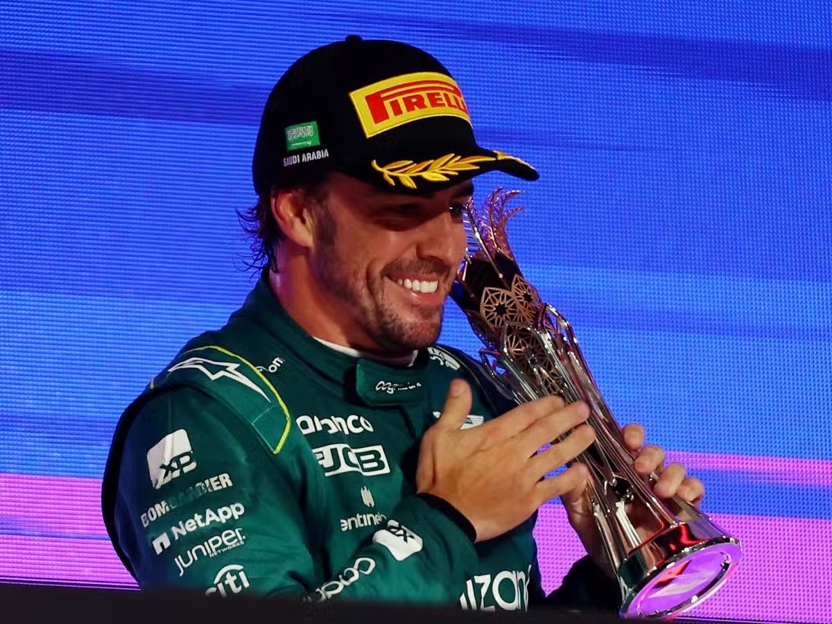 Fernando Alonso tipped to seize stunning third world title before he retires by former teammate