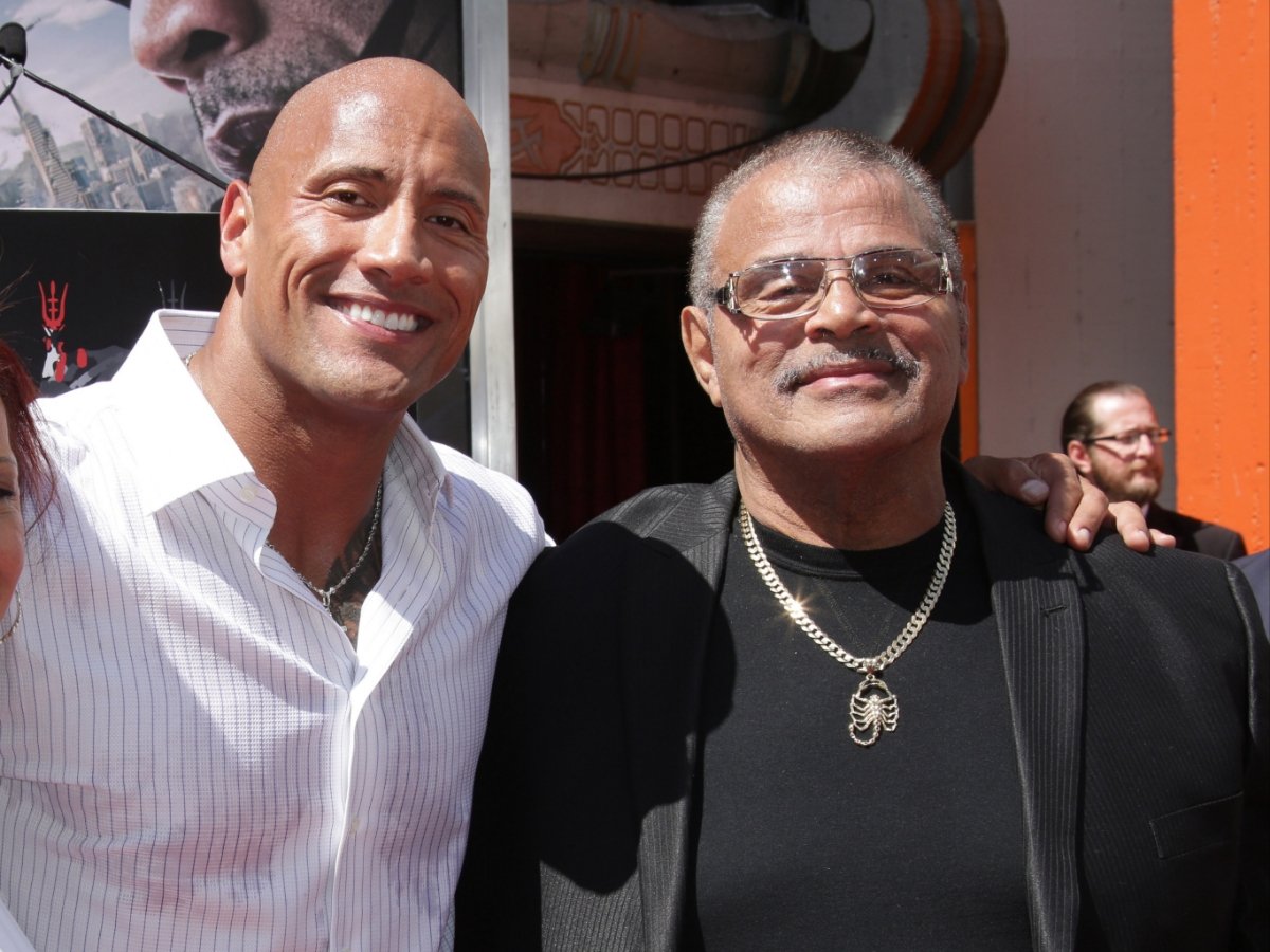 “Laid him out cold as a block of ice,” Dwayne Johnson reveals how his dad, Rocky Johnson, got kicked out of the house at the age of 13