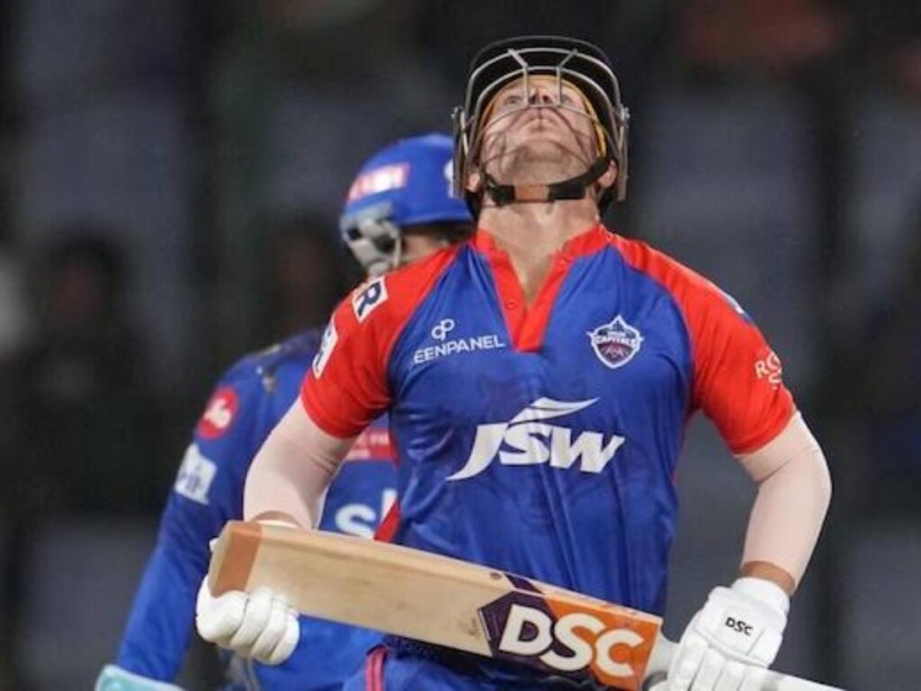 "Warner needs to look in the mirror," Harbhajan Singh minces no words while lambasting David Warner for DC's flop show 1 "Warner needs to look in the mirror," Harbhajan Singh minces no words while lambasting David Warner for DC's flop show