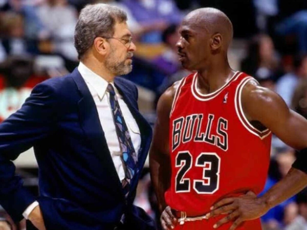 Phil Jackson and Michael Jordan (Credits: CBS Sports)