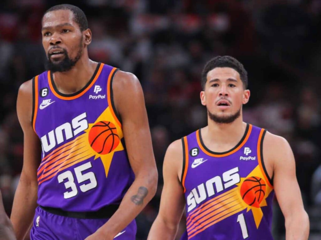 Kevin Durant and Devin Booker (Credits: CBS.com)