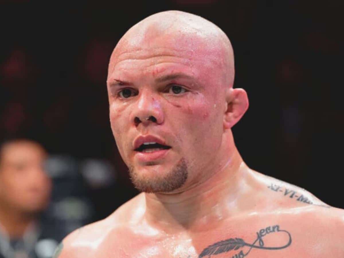 Did Anthony Smith have PTSD in fight? Pros and fans worried for veteran as he yelled ‘you’re attacking my family’ in octagon