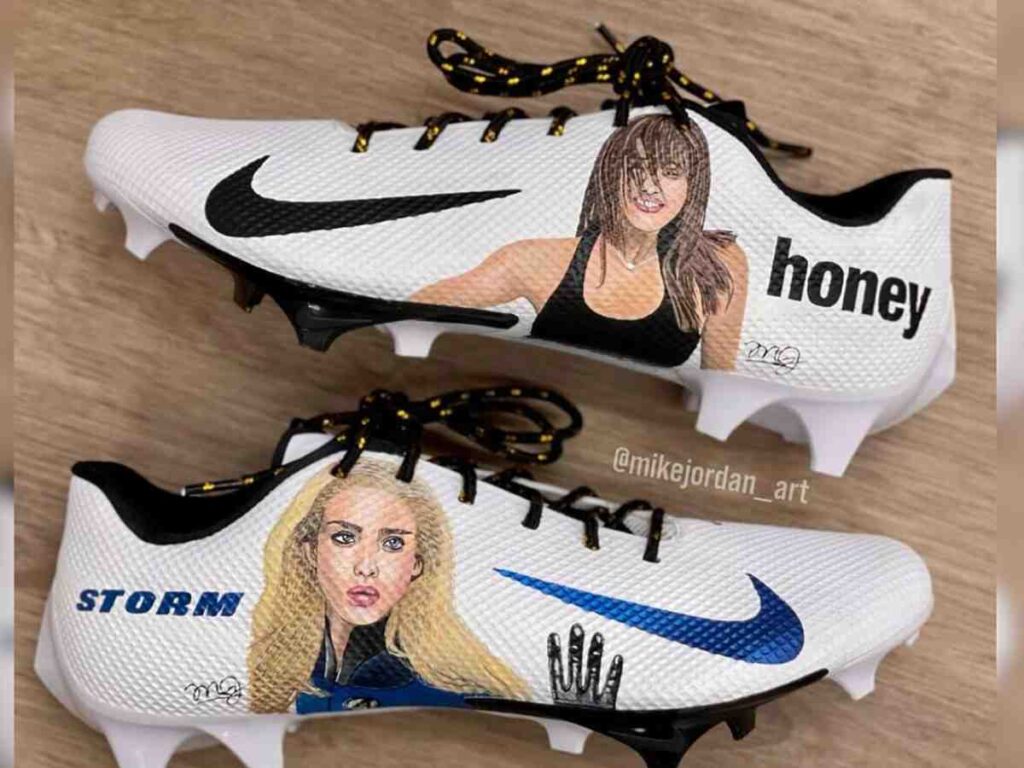 Jessica Alba Custom cleats Sauce Gardner Aaron Rodgers Jets