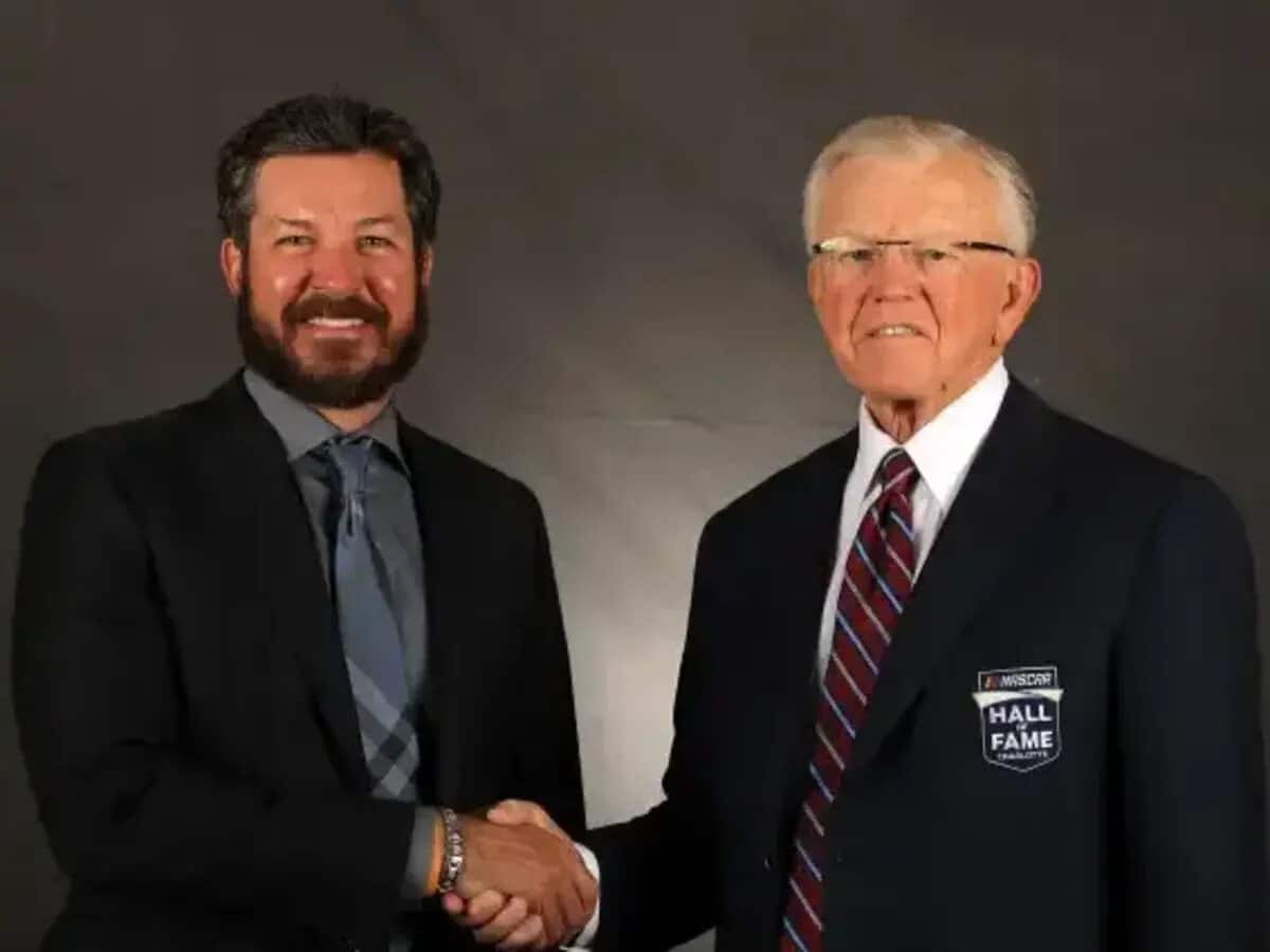 Joe Gibbs gives an update on Martin Truex Jr. contract negations after his Dover triumph