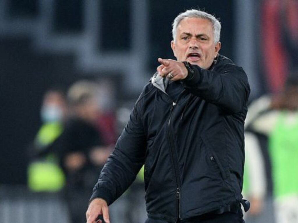 Jose Mourinho angry referee decision