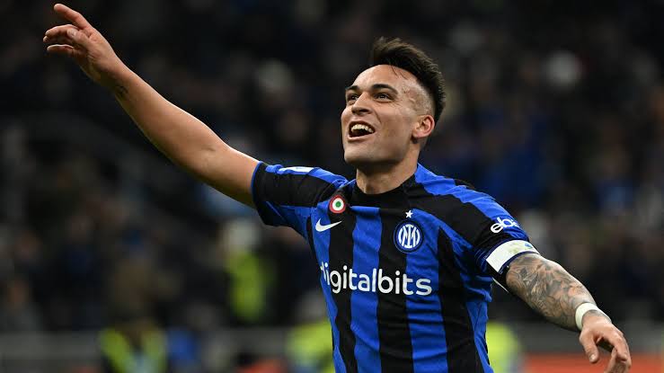 Lautaro Martinez celebrating 3