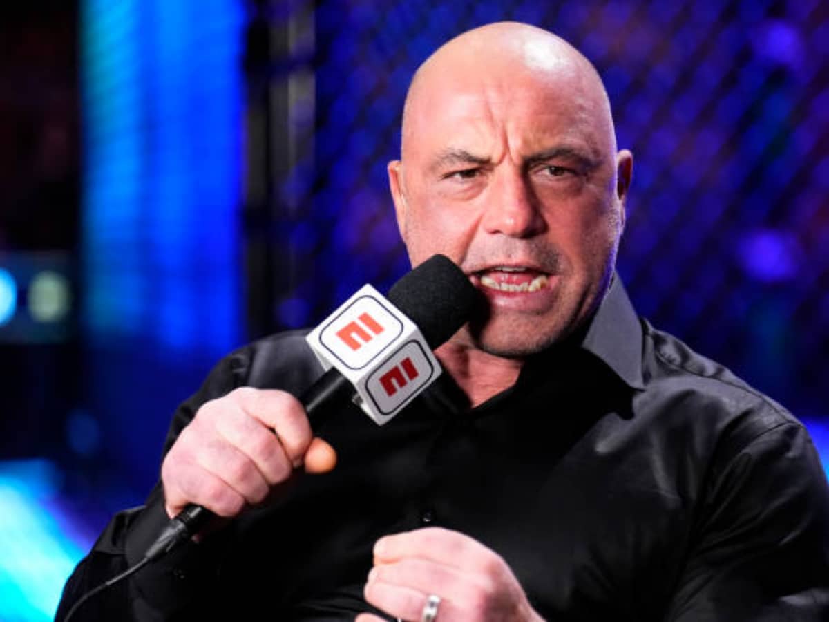 WATCH: Joe Rogan intensely commentates ‘dark’ street fight video